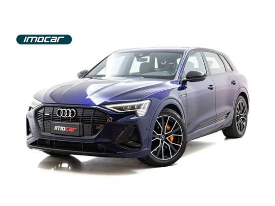 AUDI E-TRON ELÉTRICO PERFORMANCE BLACK QUATTRO